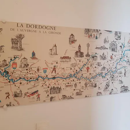 08 - Tres Joli Equipe Pour 2 Personnes, Avec Lit Double, Parking Privatif Gratuit, Grand Fourgon Possible, Le Linge De Maison Est Fourni